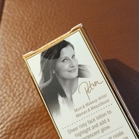 NIB pixi rose radiance perfector skin illuminating enhancer - Picture 7 of 8